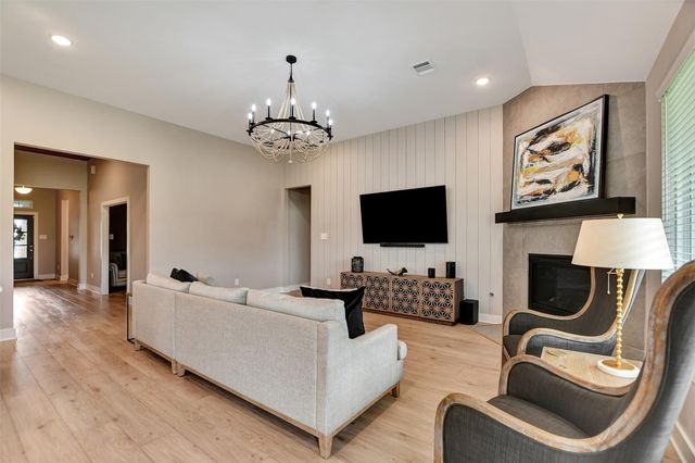 16548 Gaines Glen Lane, Montgomery, TX 77316
