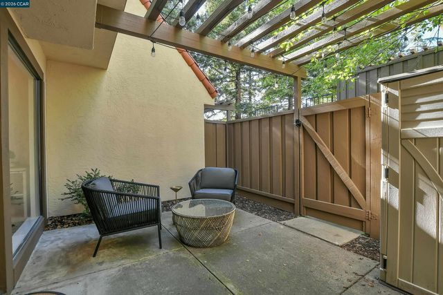 535 Churchill Downs Ct, Walnut Creek, CA 94597