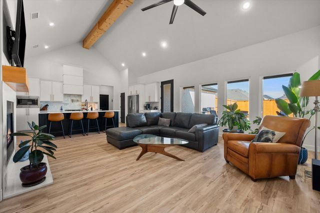 501 Brookshire Avenue, Wolfforth, TX 79382