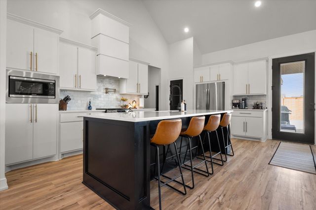 501 Brookshire Avenue, Wolfforth, TX 79382