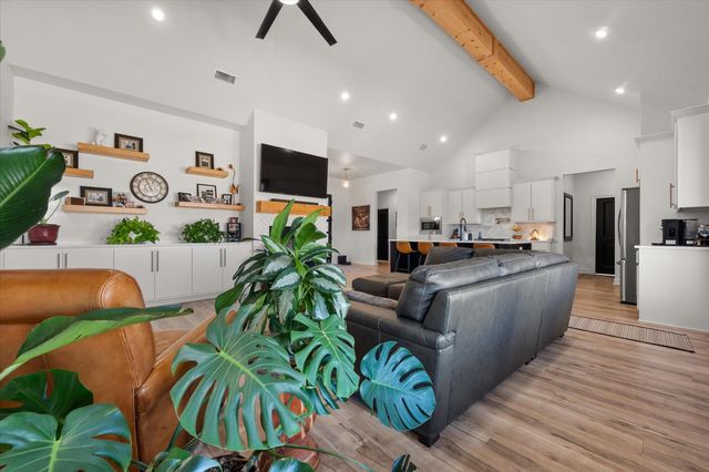 501 Brookshire Avenue, Wolfforth, TX 79382