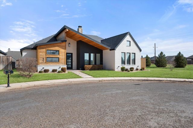 501 Brookshire Avenue, Wolfforth, TX 79382