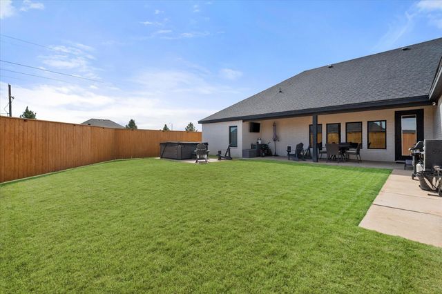 501 Brookshire Avenue, Wolfforth, TX 79382