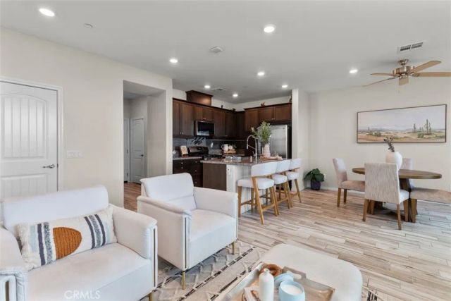 16502 Casa Grande 516, Fontana, CA 92336