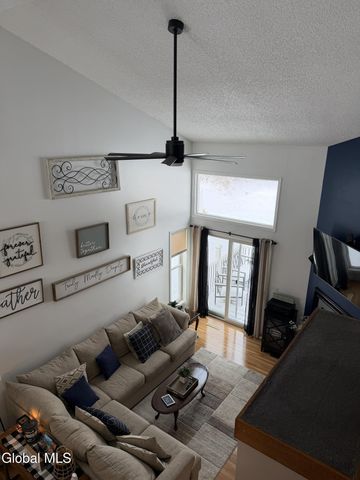 5 Captains Boulevard, Waterford, NY 12188