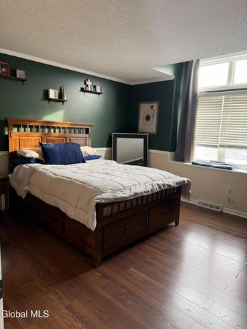 5 Captains Boulevard, Waterford, NY 12188