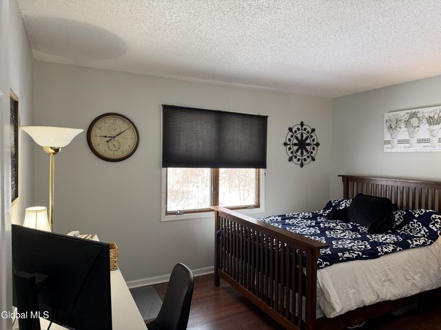 5 Captains Boulevard, Waterford, NY 12188