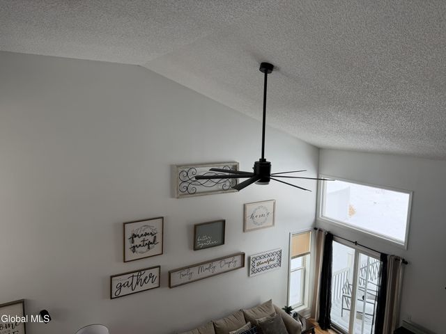 5 Captains Boulevard, Waterford, NY 12188