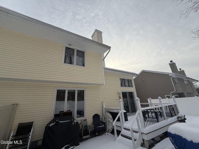 5 Captains Boulevard, Waterford, NY 12188