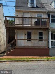28 MOUNT HOLLY AVE, Mount Holly, NJ 08060