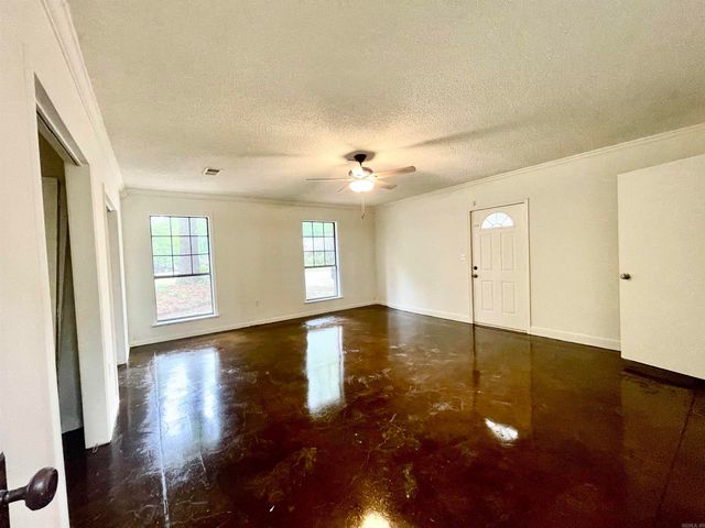 3 Danube, Maumelle, AR 72113