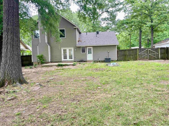 3 Danube, Maumelle, AR 72113