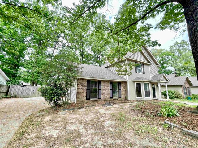 3 Danube, Maumelle, AR 72113