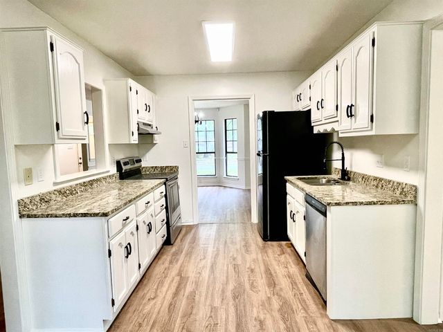 3 Danube, Maumelle, AR 72113