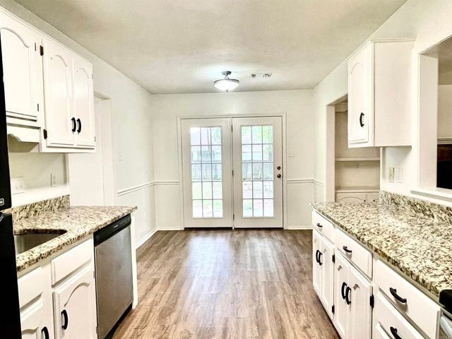 3 Danube, Maumelle, AR 72113