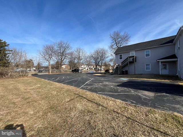 4215 W LINCOLN HWY, Downingtown, PA 19335
