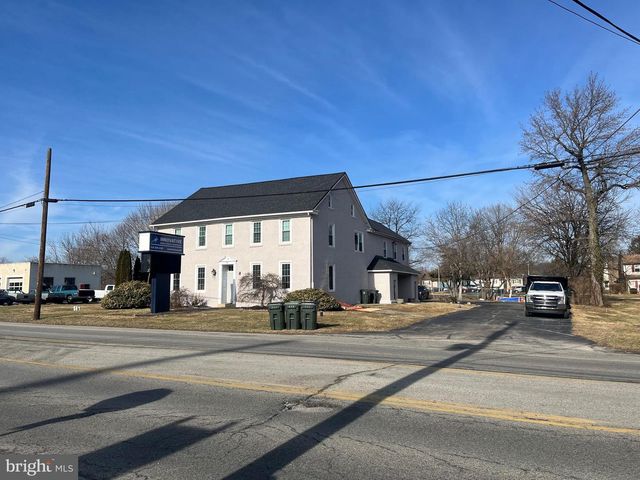 4215 W LINCOLN HWY, Downingtown, PA 19335