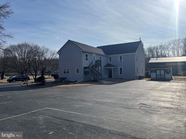4215 W LINCOLN HWY, Downingtown, PA 19335