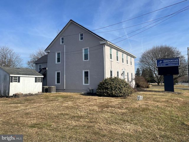 4215 W LINCOLN HWY, Downingtown, PA 19335