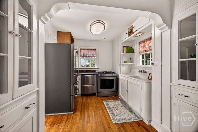 289 Center Drive, Savannah, GA 31406