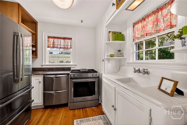 289 Center Drive, Savannah, GA 31406