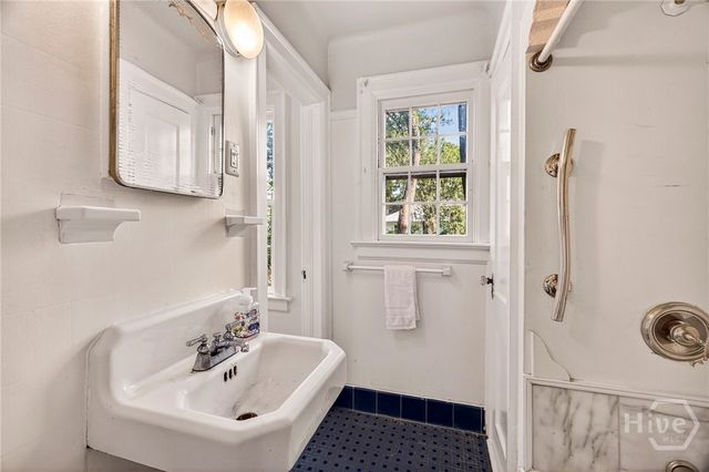 289 Center Drive, Savannah, GA 31406
