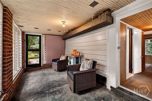 289 Center Drive, Savannah, GA 31406