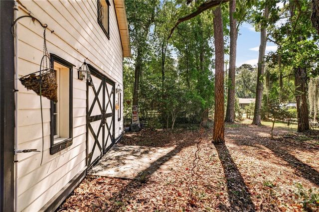 289 Center Drive, Savannah, GA 31406