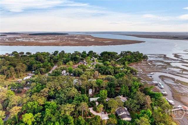 289 Center Drive, Savannah, GA 31406
