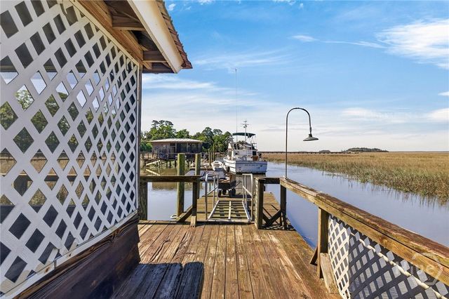 289 Center Drive, Savannah, GA 31406