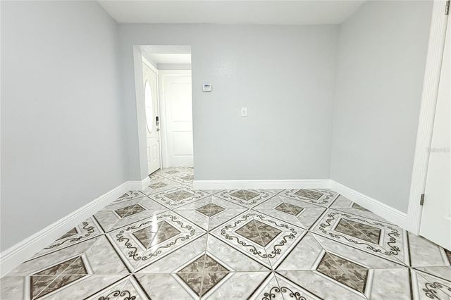 8236 DONALDSON DRIVE, Tampa, FL 33615