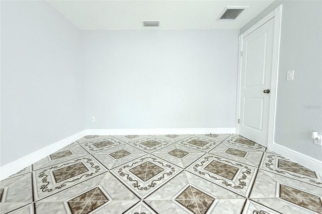 8236 DONALDSON DRIVE, Tampa, FL 33615