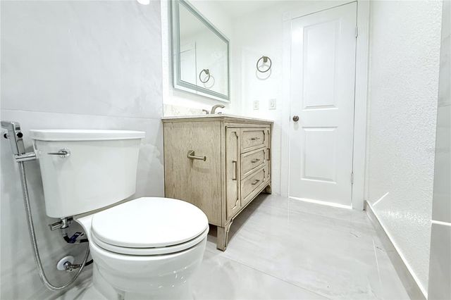 8236 DONALDSON DRIVE, Tampa, FL 33615