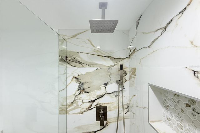 8236 DONALDSON DRIVE, Tampa, FL 33615