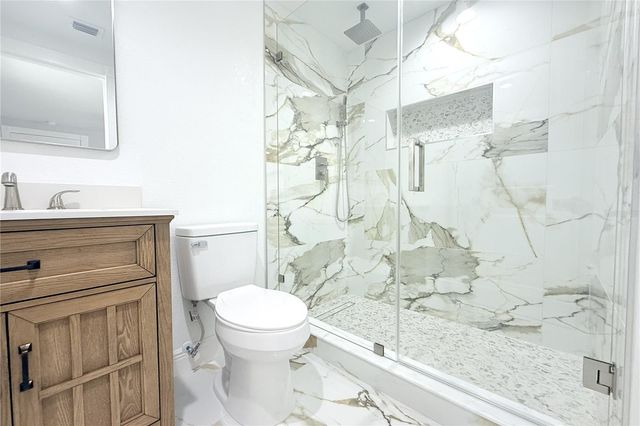 8236 DONALDSON DRIVE, Tampa, FL 33615