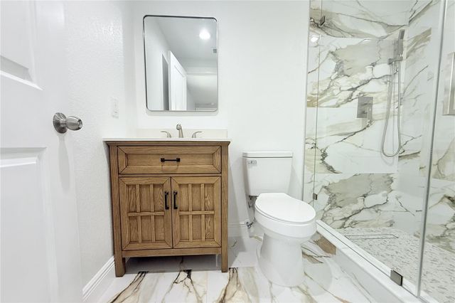 8236 DONALDSON DRIVE, Tampa, FL 33615