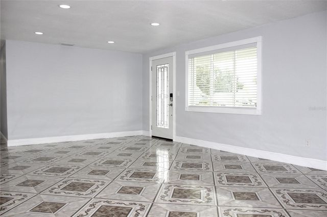 8236 DONALDSON DRIVE, Tampa, FL 33615