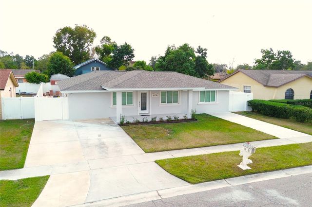 8236 DONALDSON DRIVE, Tampa, FL 33615