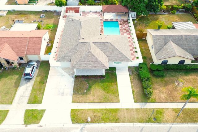 8236 DONALDSON DRIVE, Tampa, FL 33615