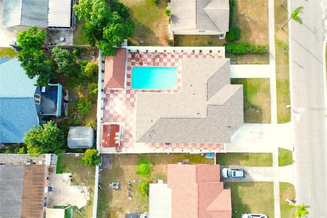 8236 DONALDSON DRIVE, Tampa, FL 33615