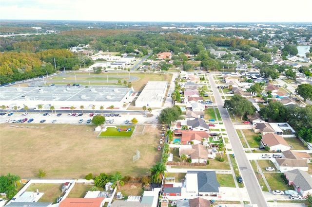 8236 DONALDSON DRIVE, Tampa, FL 33615