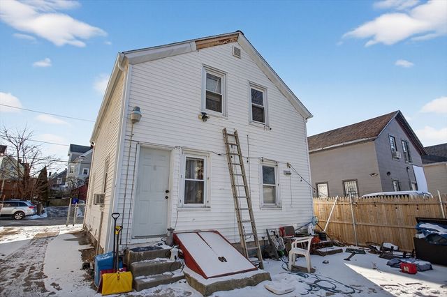 31 Sassafras St, Providence, RI 02907