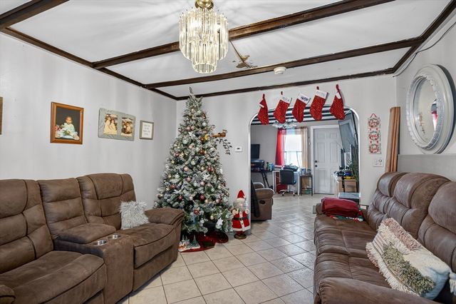 31 Sassafras St, Providence, RI 02907