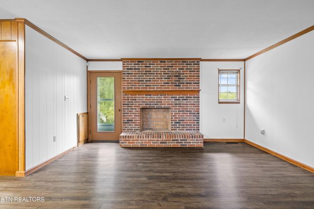 804 Chilhowee View Rd, Maryville, TN 37803