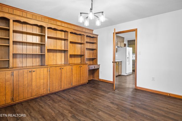 804 Chilhowee View Rd, Maryville, TN 37803