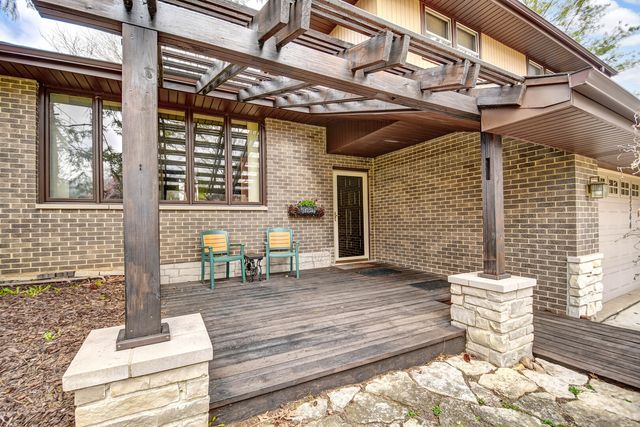 13344 S Stephen Drive, Palos Park, IL 60464