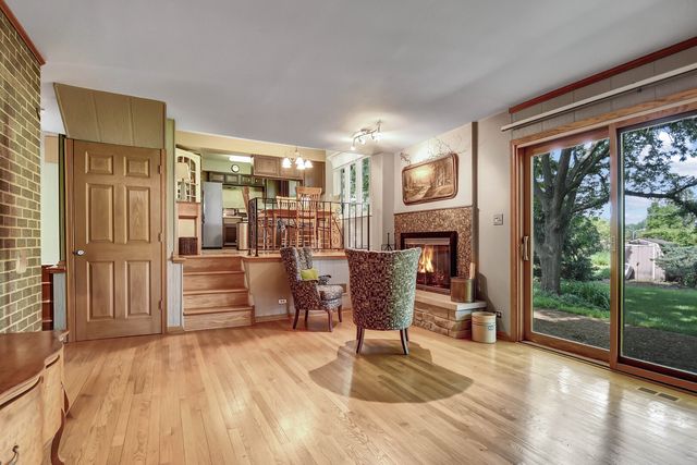 13344 S Stephen Drive, Palos Park, IL 60464