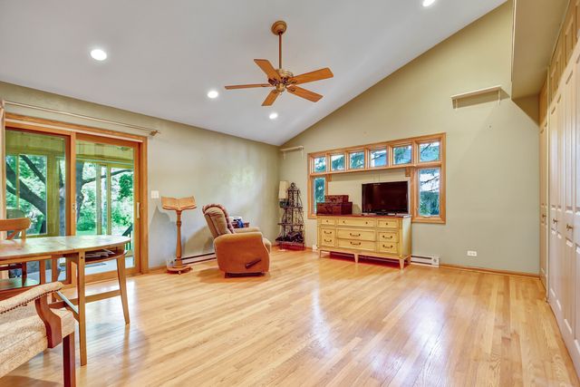 13344 S Stephen Drive, Palos Park, IL 60464