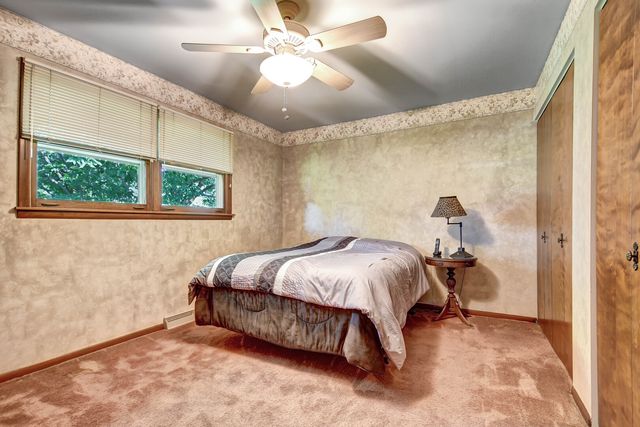13344 S Stephen Drive, Palos Park, IL 60464