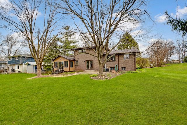 13344 S Stephen Drive, Palos Park, IL 60464
